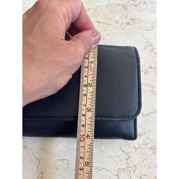 Leather Bi-Fold Wallet With Snap Closure & ID Window - Picture 9 of 10